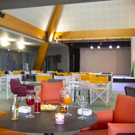 Club Mmv Plagne 2000 Hotel 4*